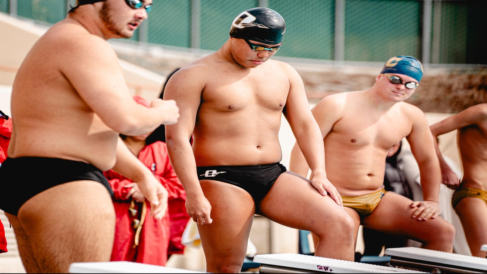 Renegades Brave the Winter Weather At The Ohlone Invitational